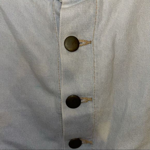 American Apparel Light Wash Denim Skirt. Medium - Picture 4 of 5